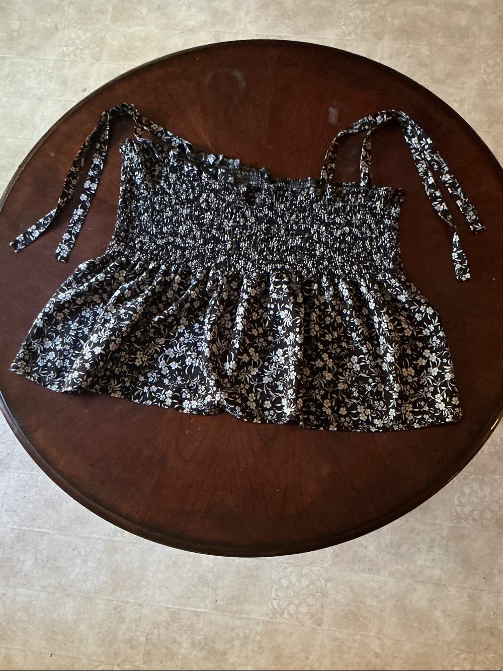 SHEIN - Black Floral Smocked Tie-Shoulder Crop Top